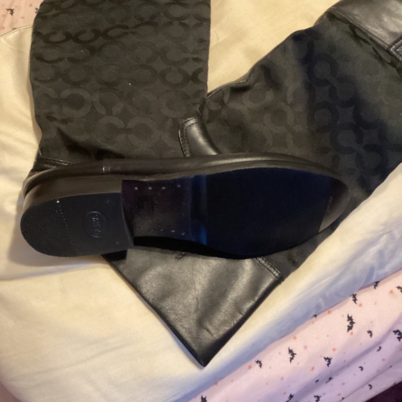 Coach boots 👢 - Picture 2 of 2